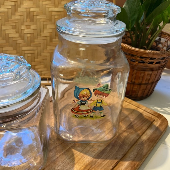 S/2 vintage glass canisters - Picture 7 of 12